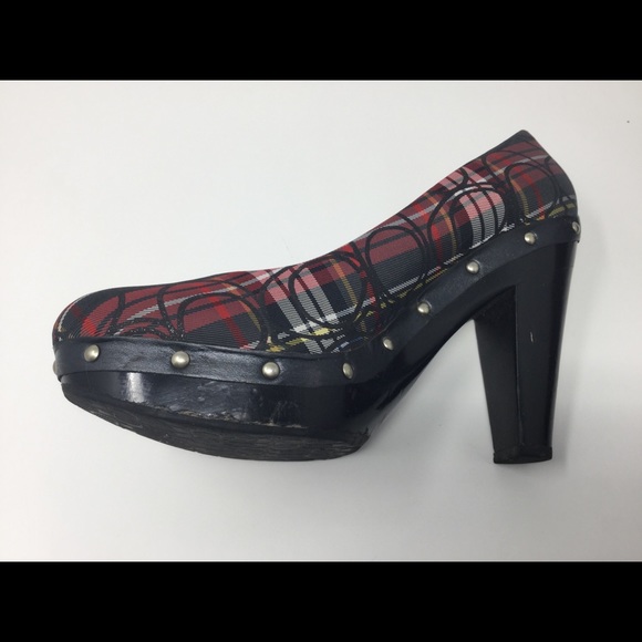 Coach Plaid Heels - Picture 3 of 7